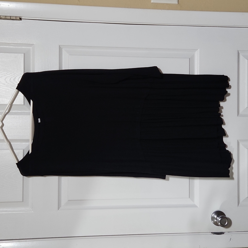 Black long sleeve baby doll tee